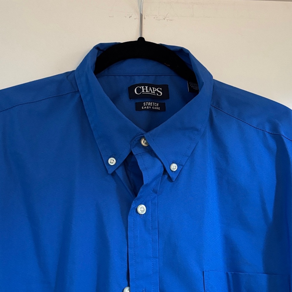 Chaps Men's Vibrant Blue Button Down Shirt